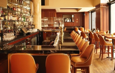 bar area at grill 23
