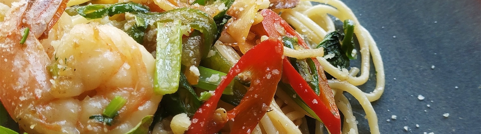 plate of shrimp pasta